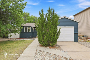 houses for rent in Aurora