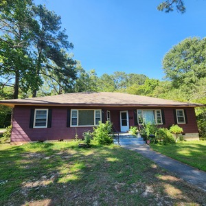 houses for rent in Louisburg