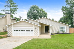 3 Bedroom Rental – 2468 Mistletoe Lane, Snellville, GA, 30039