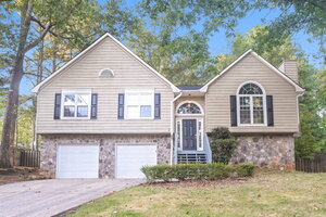 3 Bedroom Rental – 1260 Grayland Hills Trl, Lawrenceville, GA, 30046