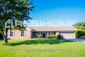 Photo for 227 Countrywood Court, Harvest, AL, 35749