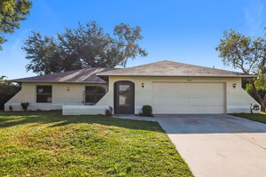 houses for rent in Cape Coral