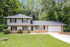 houses for rent in Lilburn
