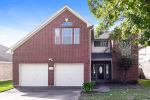 3 Bedroom Rental – 985 Oak Falls Dr, Willis, TX, 77378