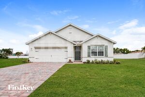 houses for rent in Cape Coral