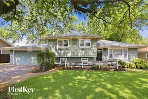houses for rent in West Chicago