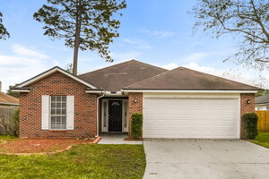 houses for rent in Middleburg