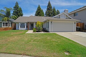 houses for rent in Roseville