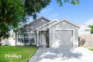 houses for rent in Davenport