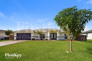 houses for rent in Cape Coral