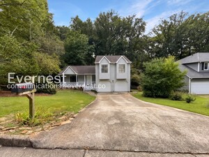 houses for rent in Roswell