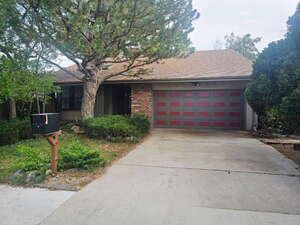 houses for rent in Aurora