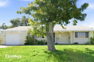houses for rent in Cape Coral