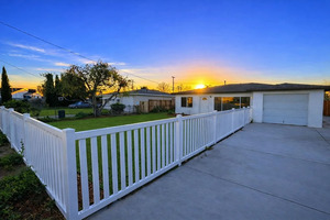 5522 Silver Dr, Santa Ana, CA 92703 photo 2