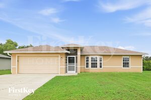 houses for rent in Lehigh Acres