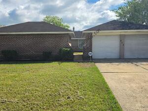3 Bedroom House – 423 N Compass Rose Cir, Crosby, TX, 77532-4244
