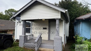House for rent at 2965 Jackson Ave, Kansas City, MO 64128